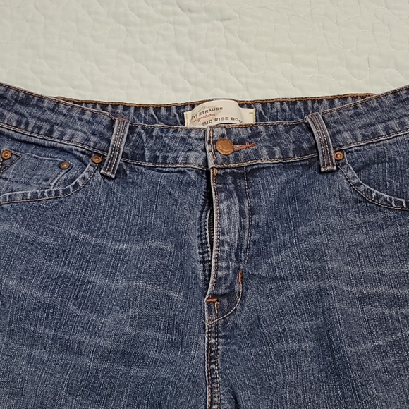 Levi's Mid Rise Boot Cut Jeans Sz 14 - Picture 2 of 8